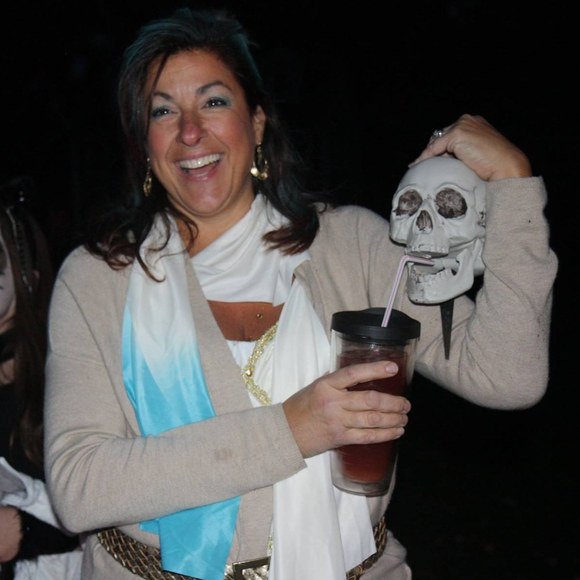 Meet your Posher, Heidi - Picture 1 of 1